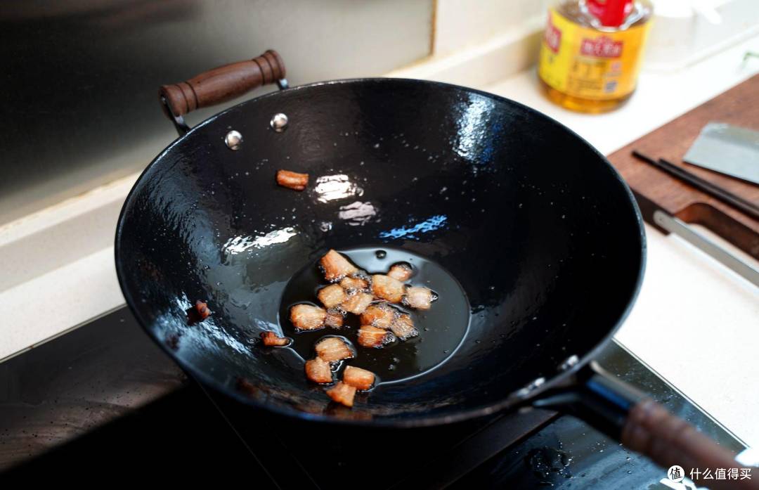 家用炒锅换代史，还是壹加生活铁锅最讨老妈的欢心。