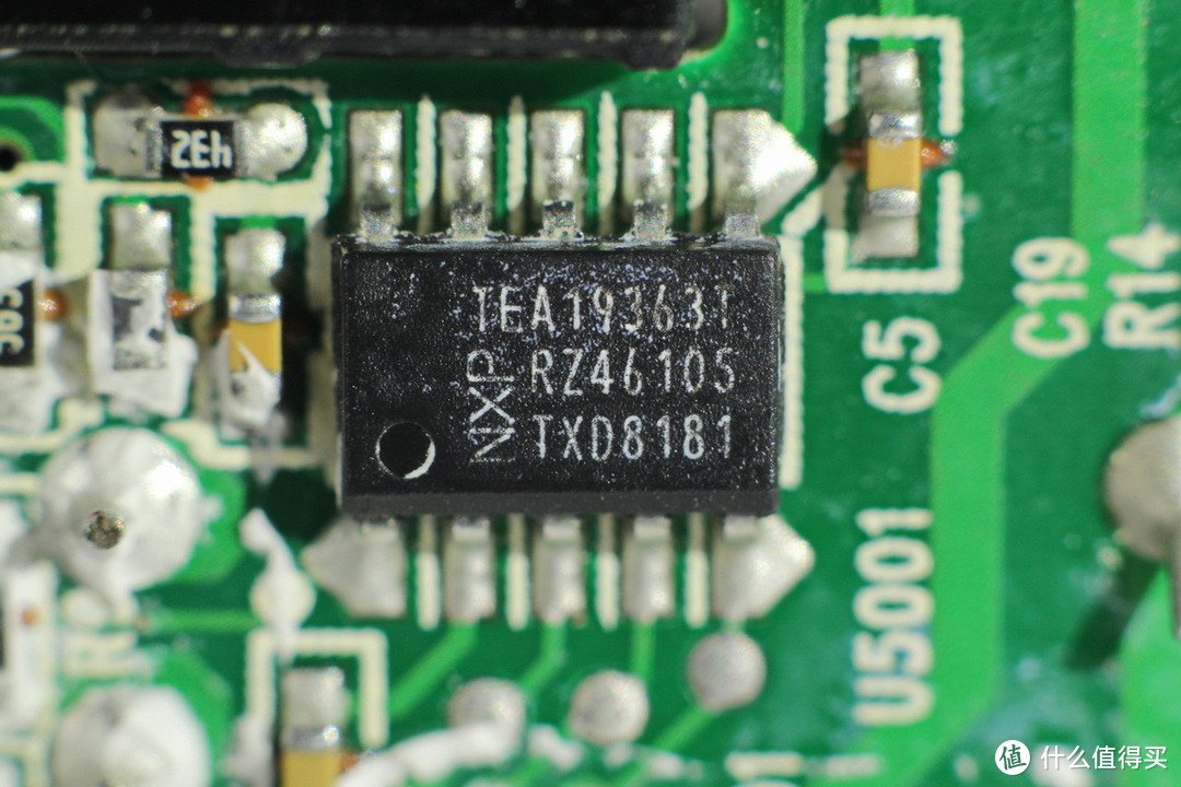 拆解报告：ASUS华硕30W USB PD快充充电器AD2130520