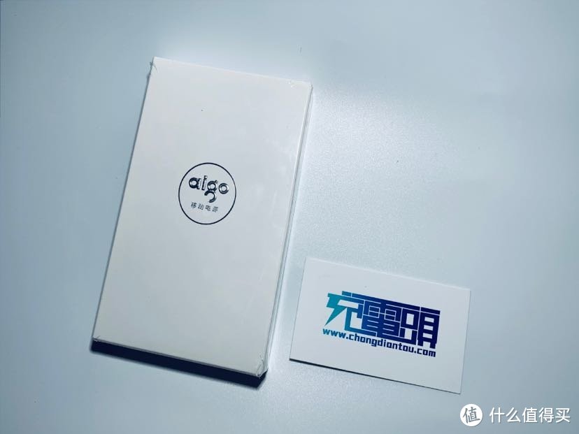 agio爱国者MT100PD10000mAh 双向快充移动电源上手体验