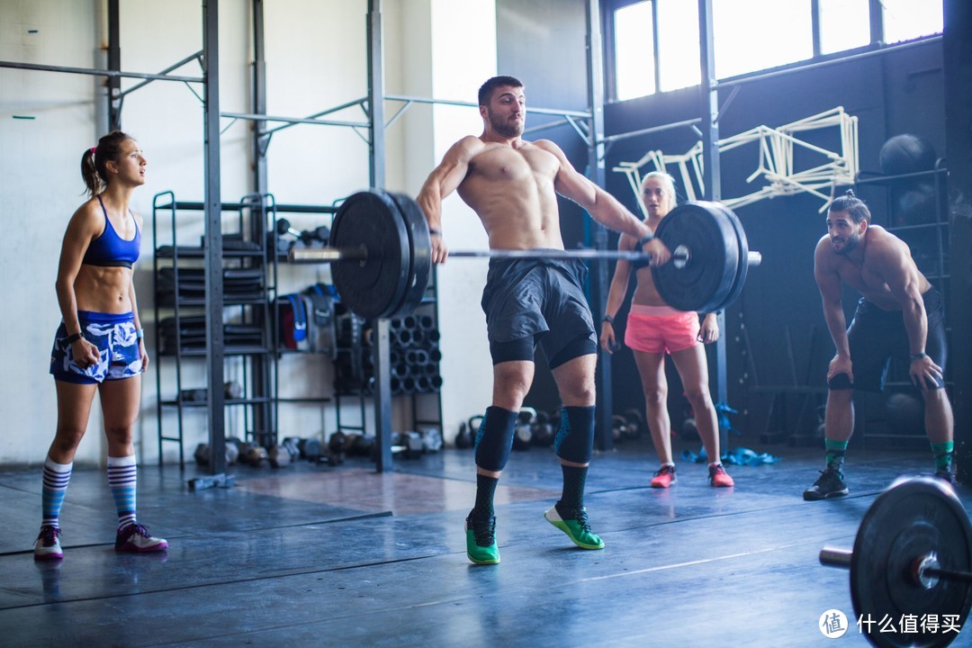 帮你省掉万元健身私教费，CrossFit综合训练9大基础动作，学会这些才能做复合训练！