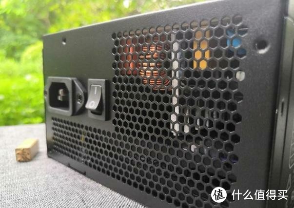 电脑的心脏，金牌效率九州风神750W DQ750ST电源分享，稳定舒心