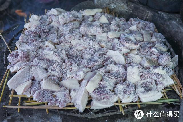 本地特色美食，家的味道，给钱也不换，城里买不到