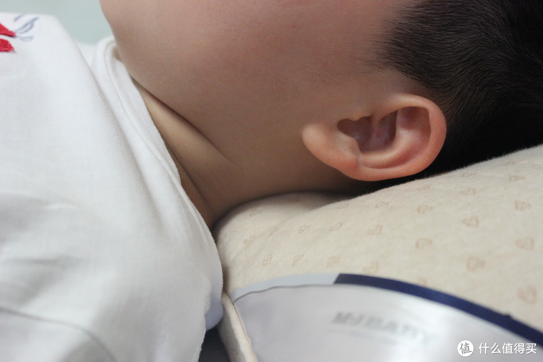 如何为宝贝挑选一只适合的枕头——三款口碑儿童枕深度对比评测