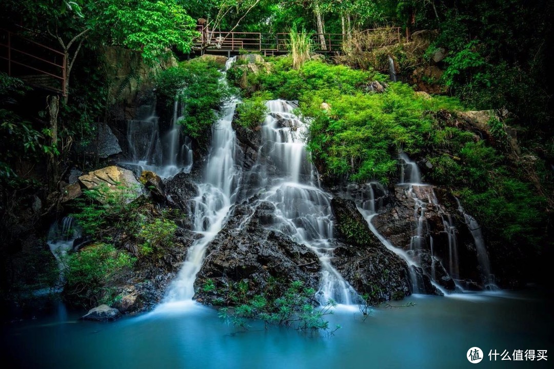 呀偌达雨林旅游区