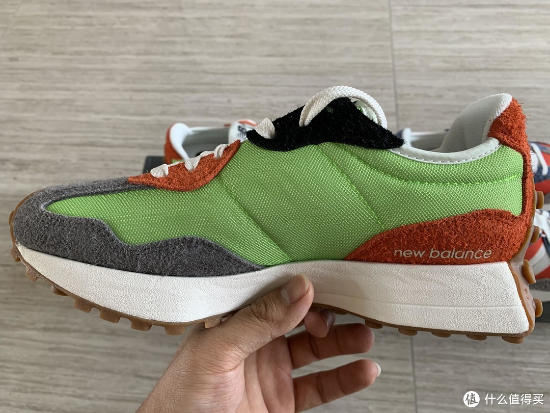 2020最火的New Balance 327四配色开箱