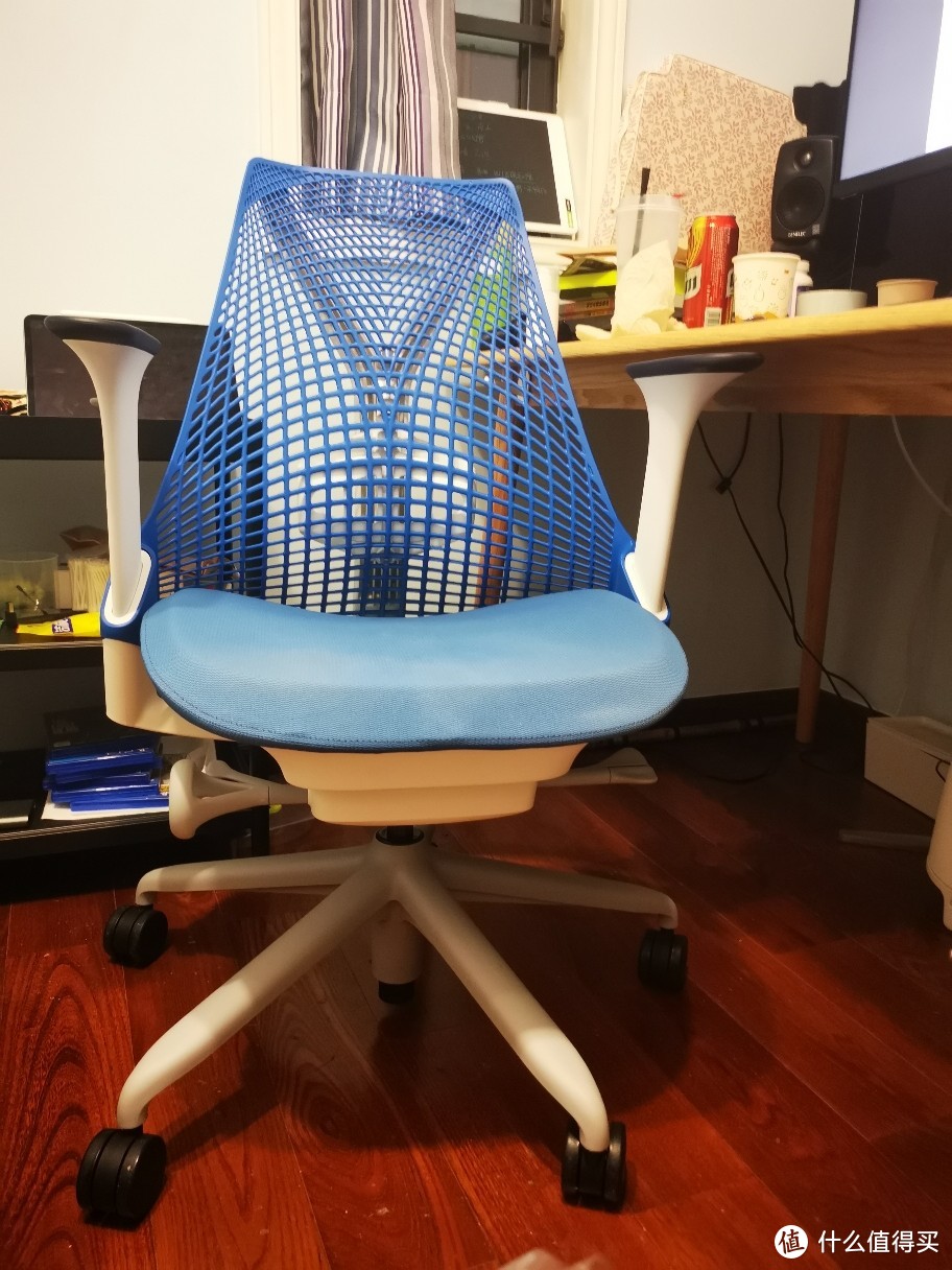 SAYL，年轻人的第一把Herman Miller