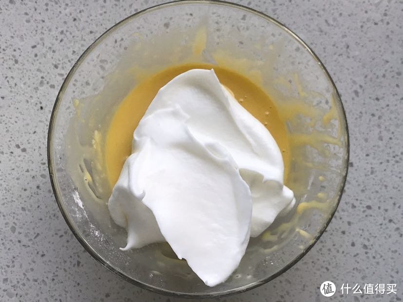 自制做法简单又好看的奶油蛋糕，学会了自己在家就能做