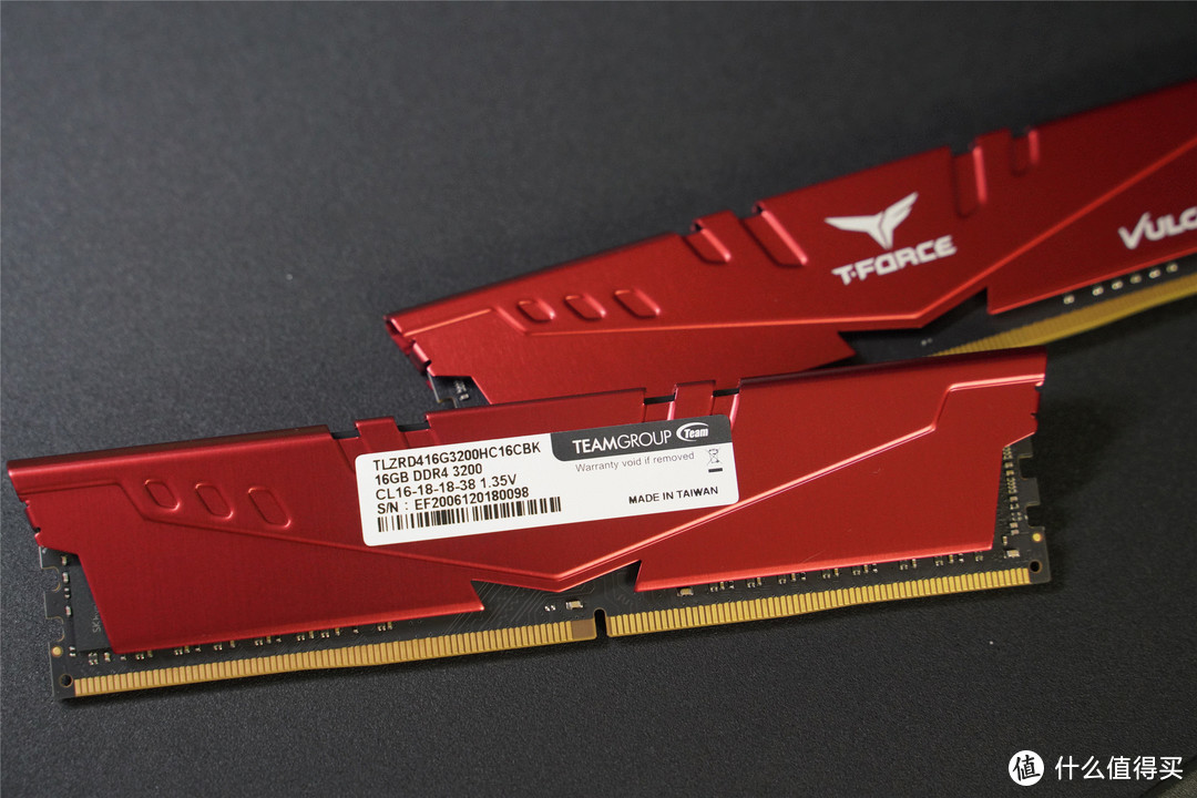 性价比高频大容量之选，十铨火神VulcanZ DDR4 3200MHz 32G内存评测