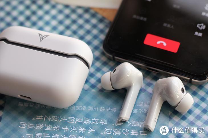 游戏耳机选AirPods?飞智新品银狐T1 TWS耳机，60ms延迟+24小时续航！