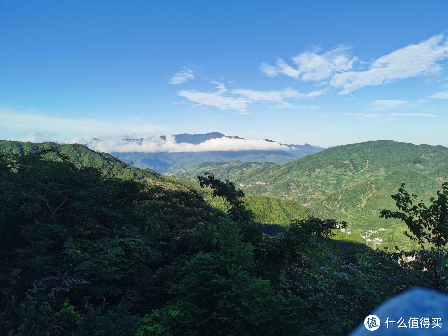 还是摩旅 还是小踏板 还是高温-------浙西天池