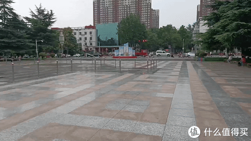 掌中的VLOG神器,飞宇Pocket2可折叠手机稳定器评测