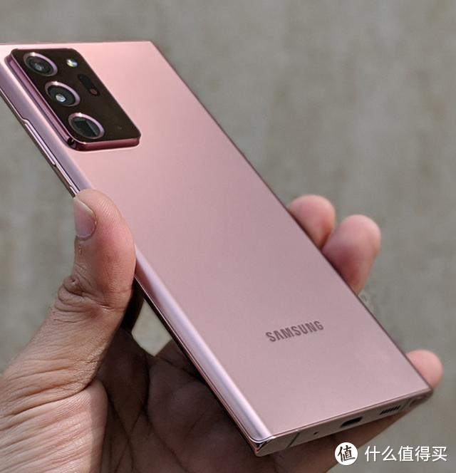 围观！三星Galaxy Note 20 Ultra初测：大胆的改变，流畅明亮的屏