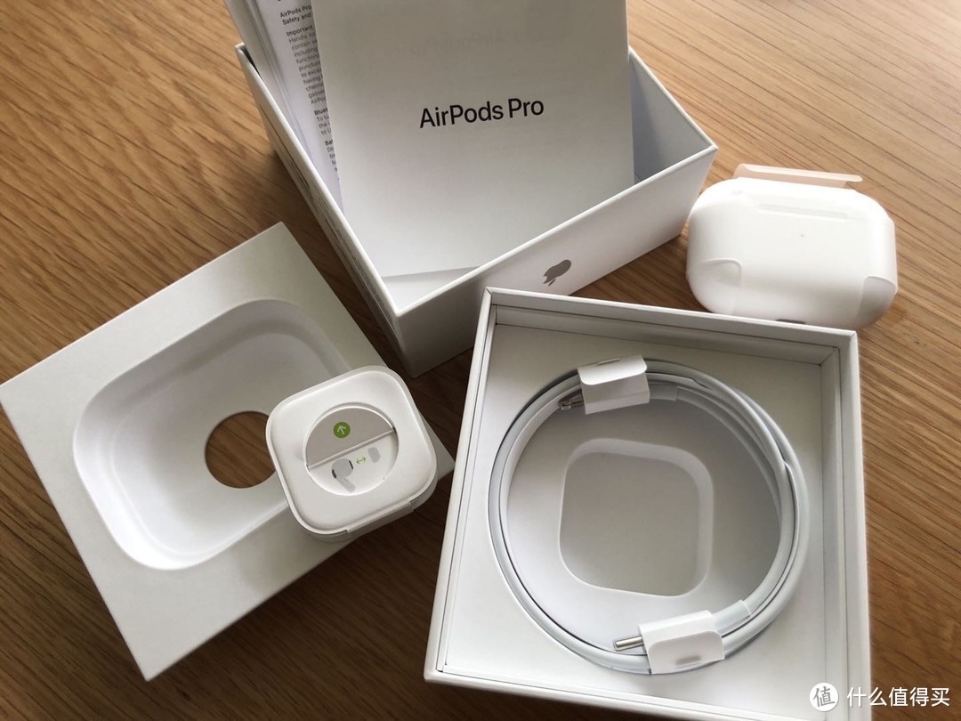 良物的态度：安全下车 AirPods Pro降噪耳机