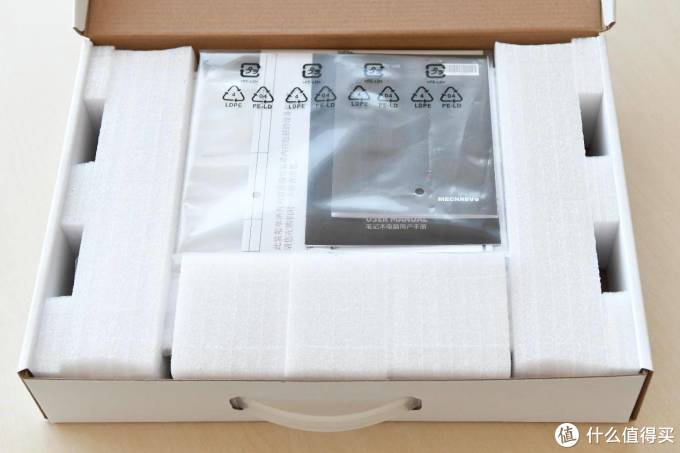 微星模具?机械革命新版S1轻薄本开箱测试
