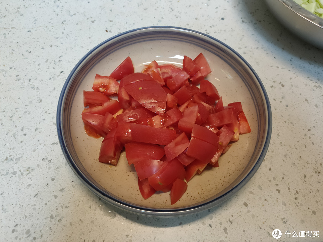 夏天这菜特鲜嫩，和西红柿是绝配，3块钱炒一大盘，拌米饭吃真香