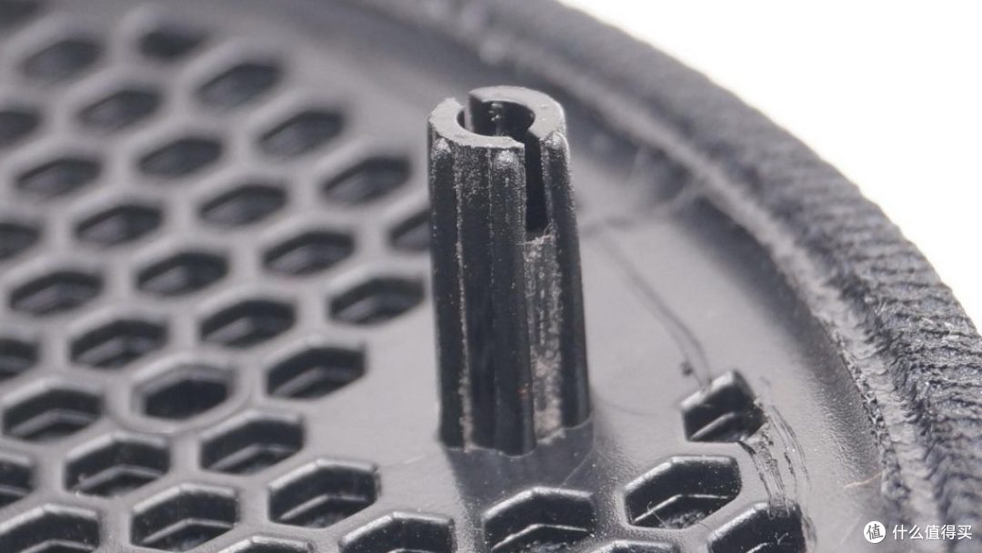 拆解报告:1MORE万魔便携蓝牙音箱