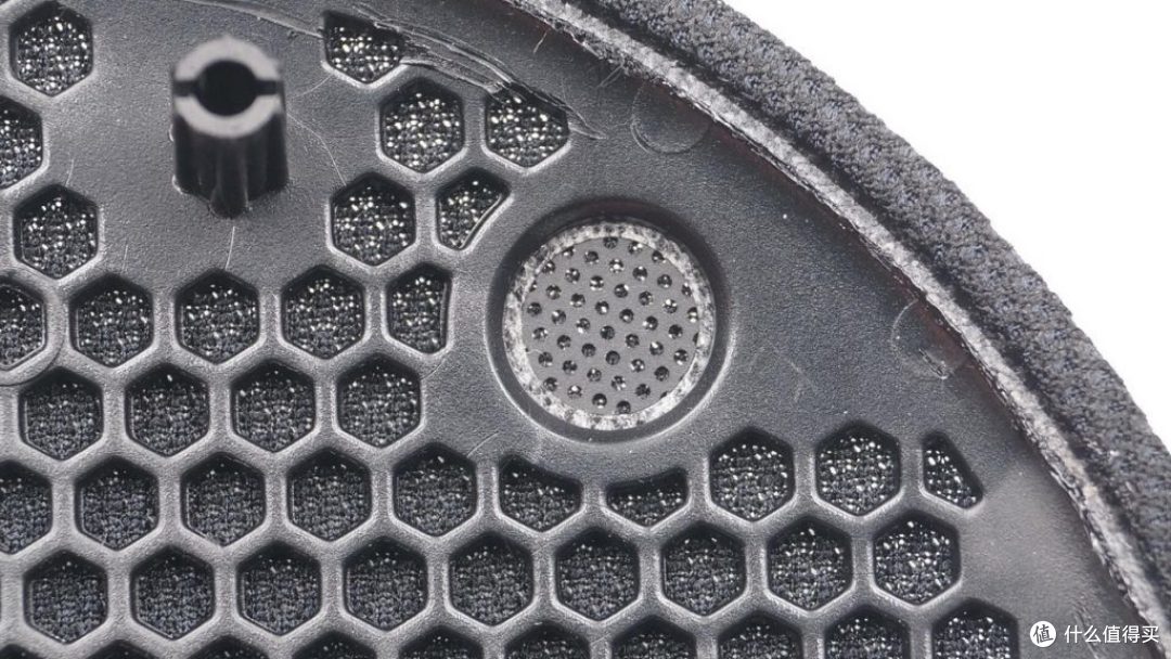 拆解报告:1MORE万魔便携蓝牙音箱