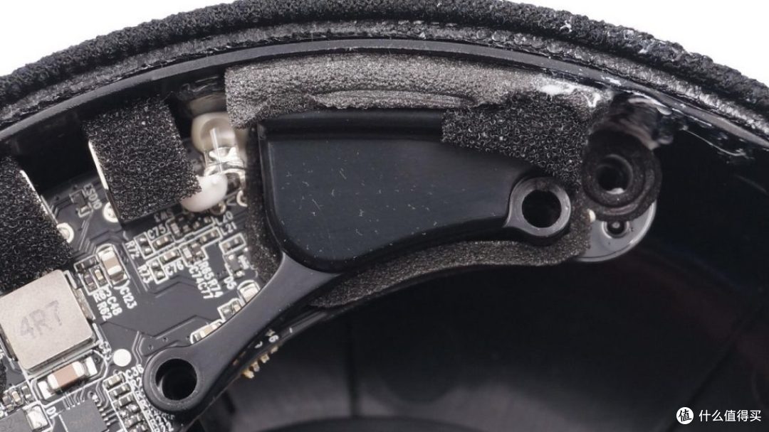 拆解报告:1MORE万魔便携蓝牙音箱