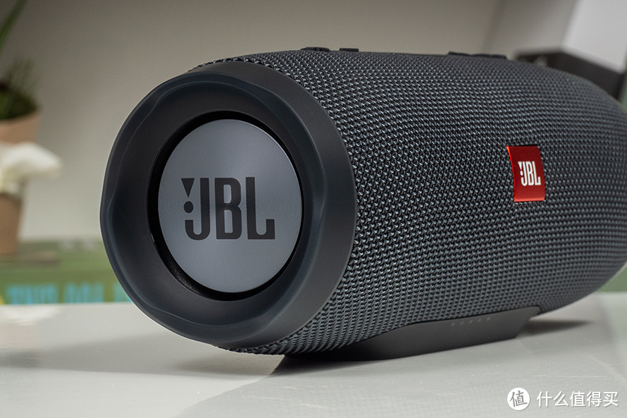 JBL CHARGE ESSENTIAL蓝牙音箱评测：小身材也有大能量