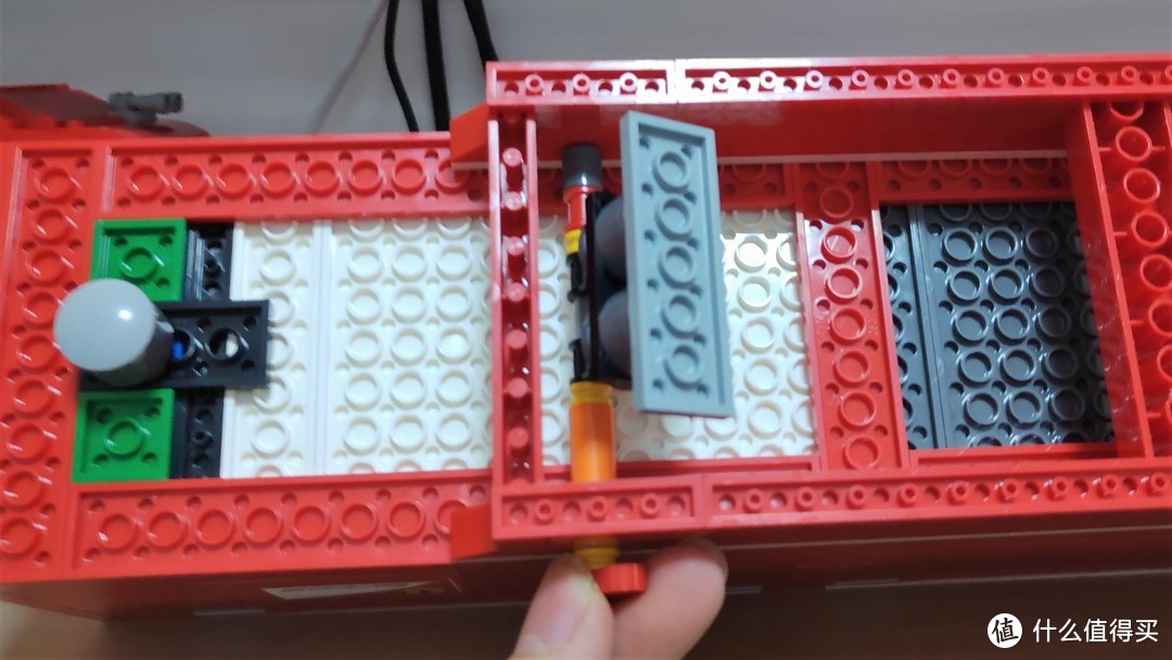 这回来盒大的吧——LEGO 乐高 超级赛车系列 75913 法拉利车队