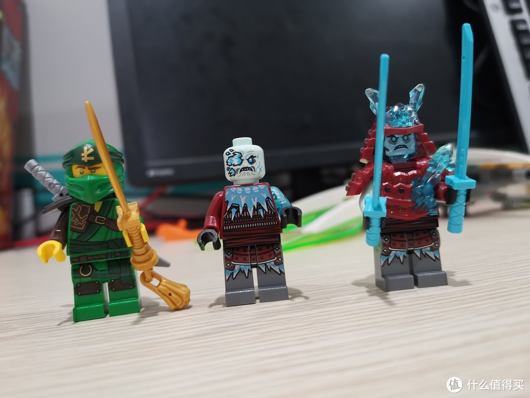 LEGO 幻影忍者系列 70676 劳埃德的泰坦机甲 评测