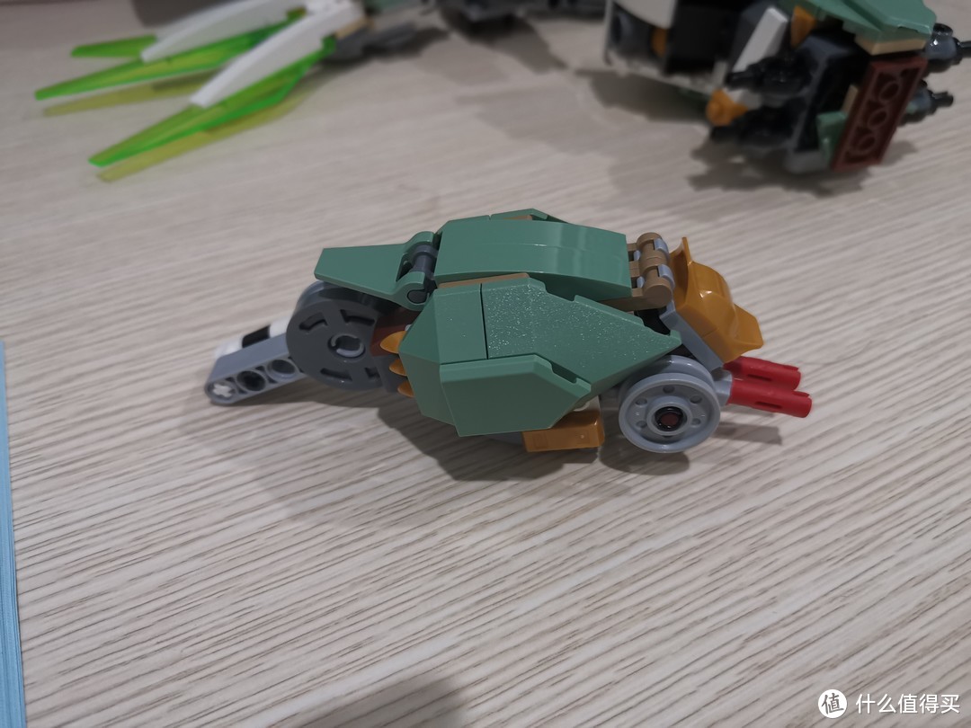 LEGO 幻影忍者系列 70676 劳埃德的泰坦机甲 评测