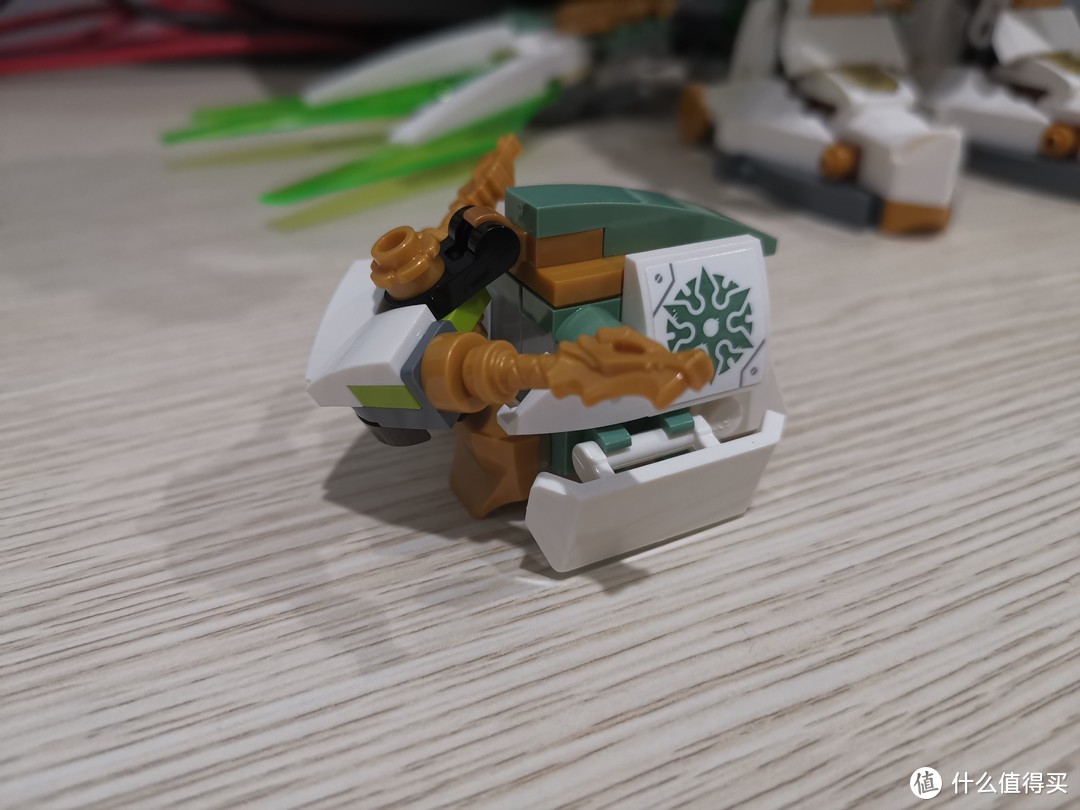 LEGO 幻影忍者系列 70676 劳埃德的泰坦机甲 评测