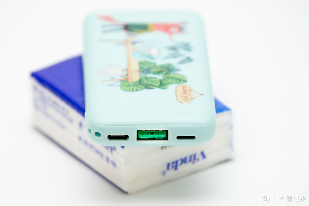 魔狐MF12----5000mAh  PD移动电源开箱体验