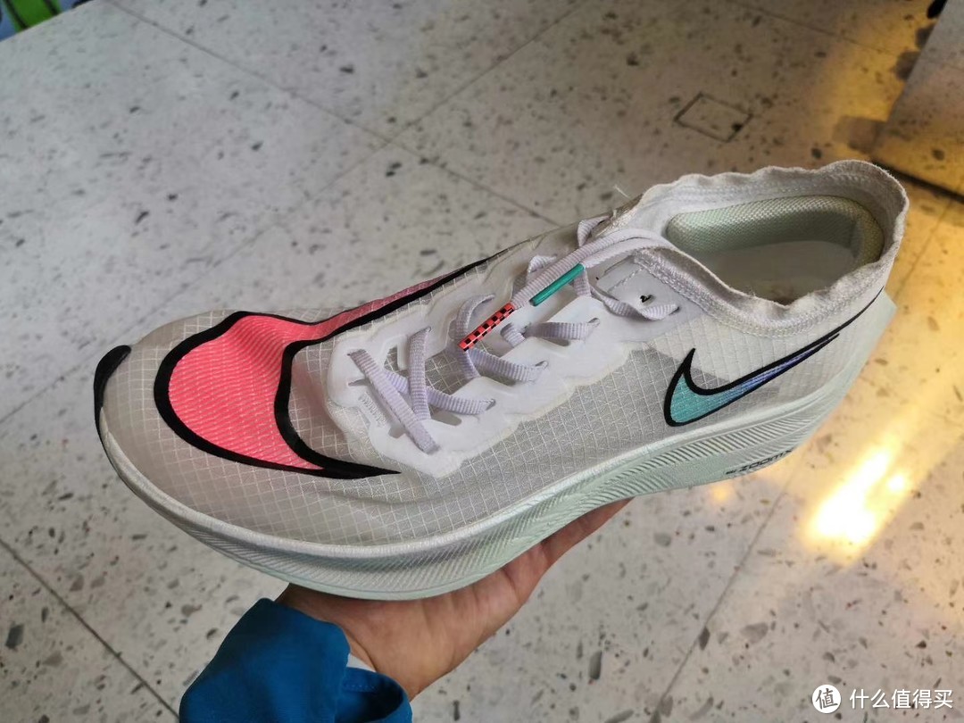 小测评 横向比较乔丹飞影 zoom fly fk 竞速160x（鞋面）