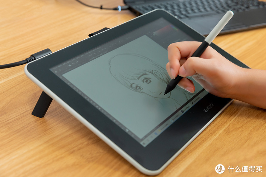 Wacom One数位屏评测：真香好用的绘图设计工具