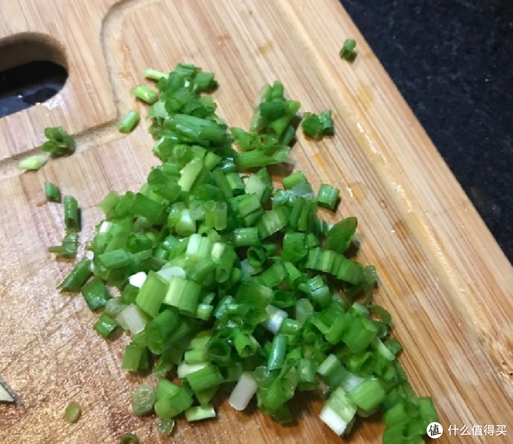 葱香煎饺，激发速冻水饺终极潜力