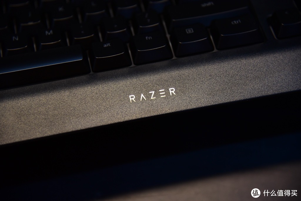 游戏级薄膜是什么鬼？—Razer萨诺狼蛛V2键盘体验