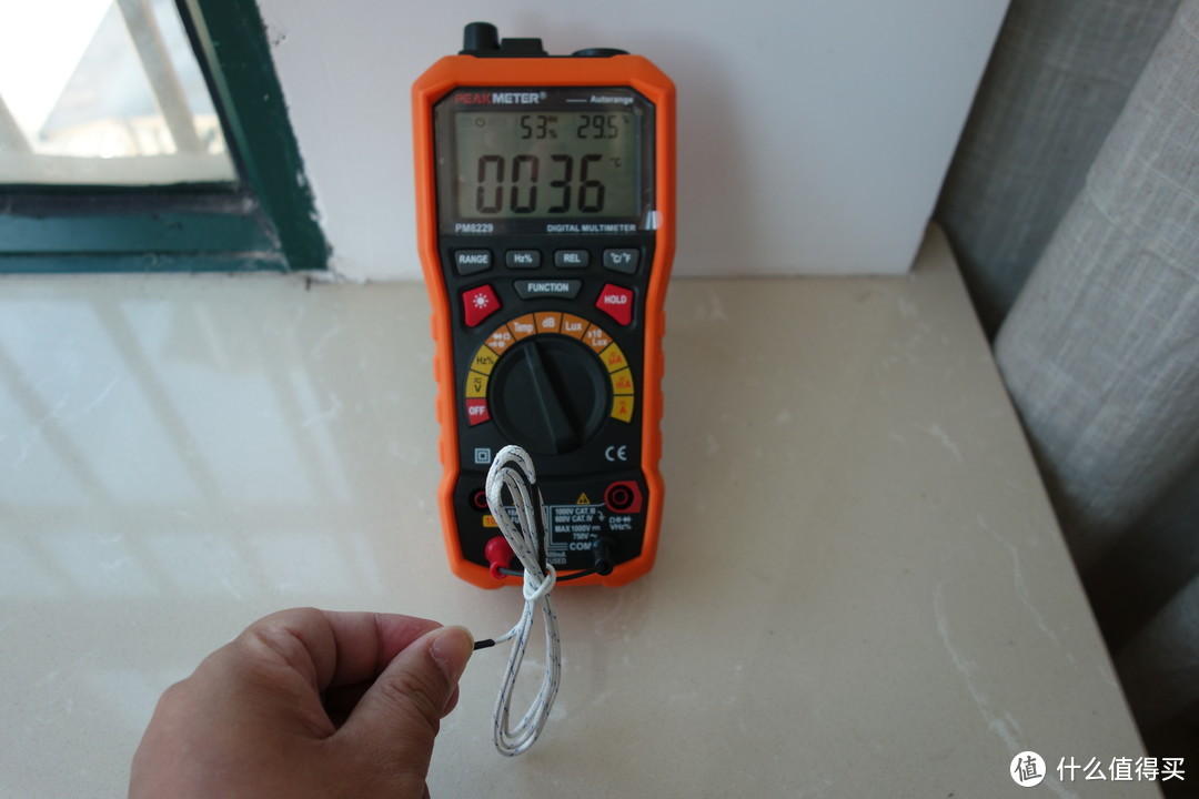 能测噪声、温湿度和光照的万用表——华谊PM8229开箱测评