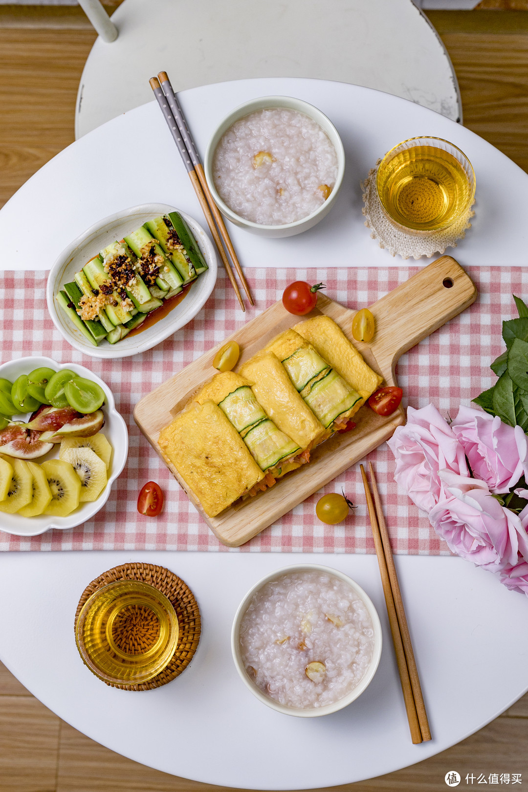 平底锅搞定快手早餐！有个鸡蛋就能做，一卷就成！