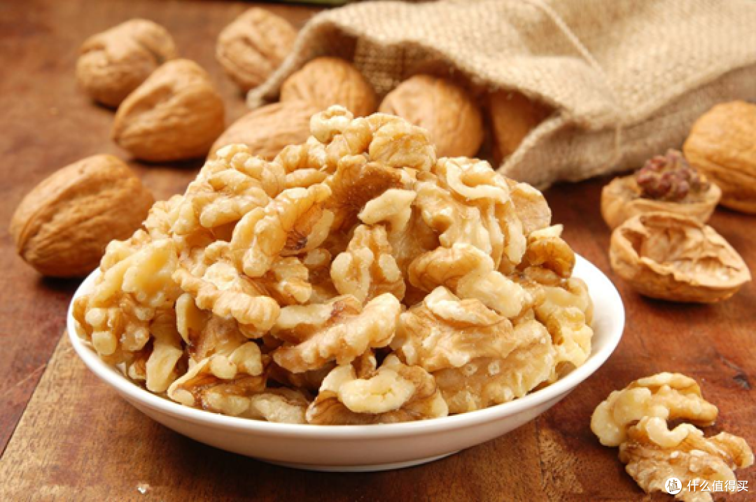 实木天坑：真假黑胡桃！4种胡桃木家具辨析！北美南美非洲东南亚，红胡桃金丝胡桃，到底哪种好？为啥？