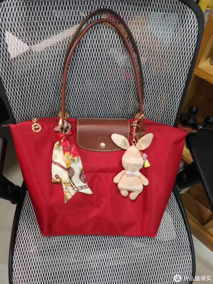 如何改造一只美美的斜挎LONGCHAMP