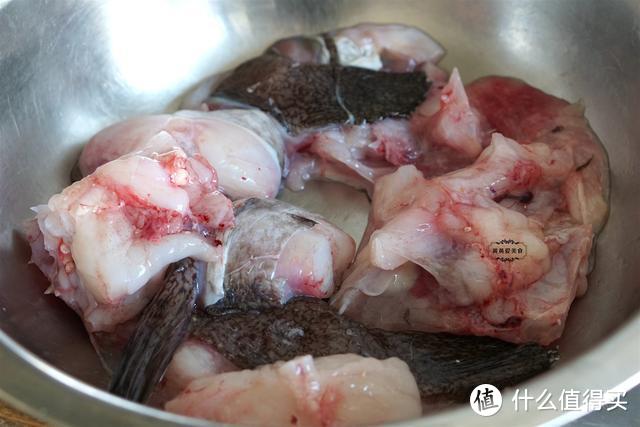 胶东特色炖丑鱼，做法教给你，不放一滴水，肉嫩刺少味道鲜