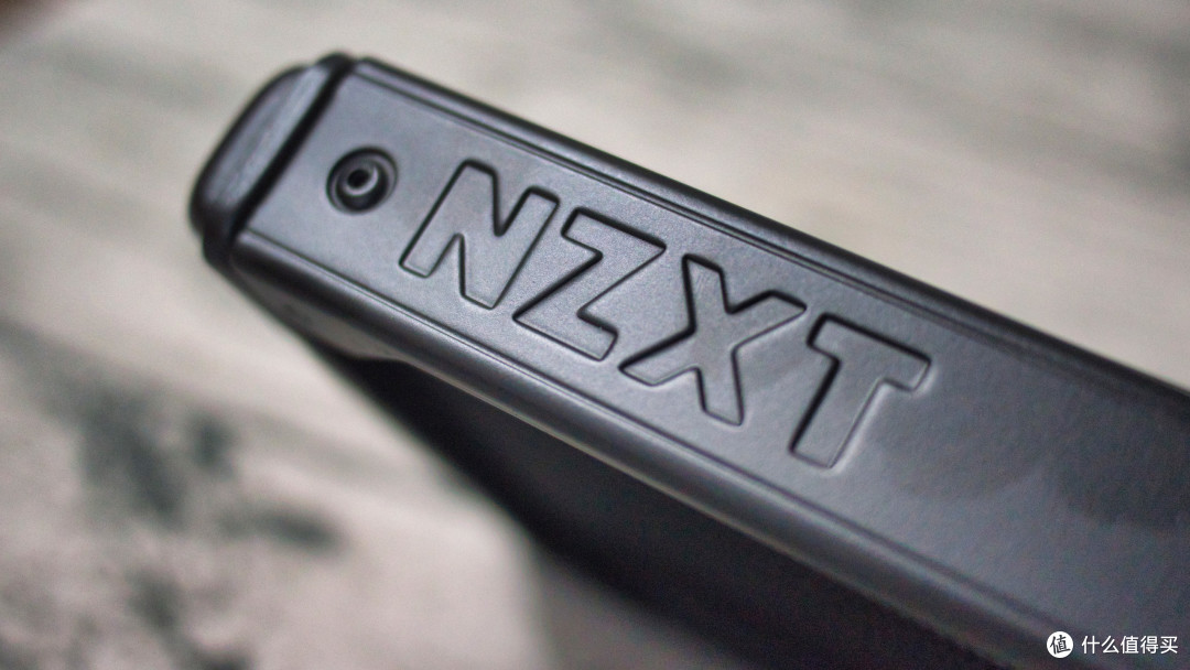 显示器坏了也要看片带屏幕的恩杰z63水冷长啥样