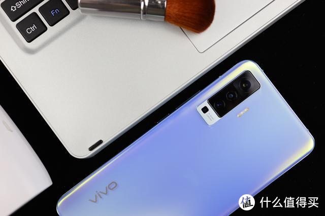 vivo X50图赏：一款值得追求“手感体验”的5G手机