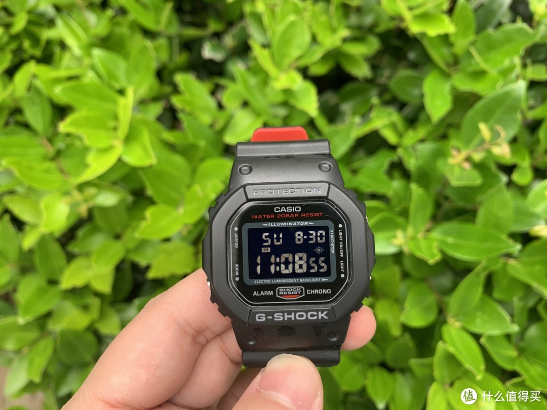 方寸之间，尽显坚韧不拔 - 卡西欧G-SHOCK DW-5600HR 值得买限定礼盒 开箱体验