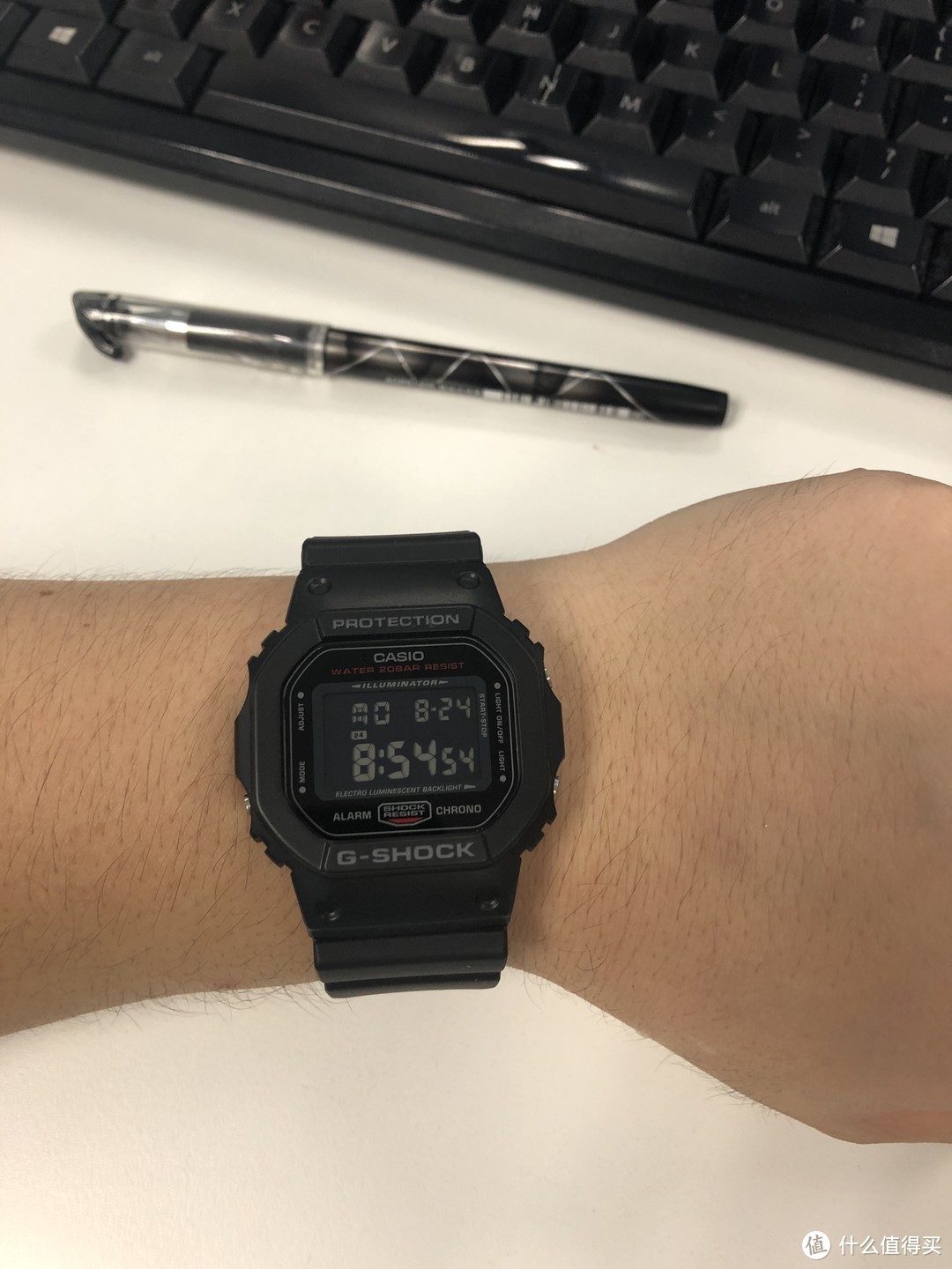 方寸之间，尽显坚韧不拔 - 卡西欧G-SHOCK DW-5600HR 值得买限定礼盒 开箱体验