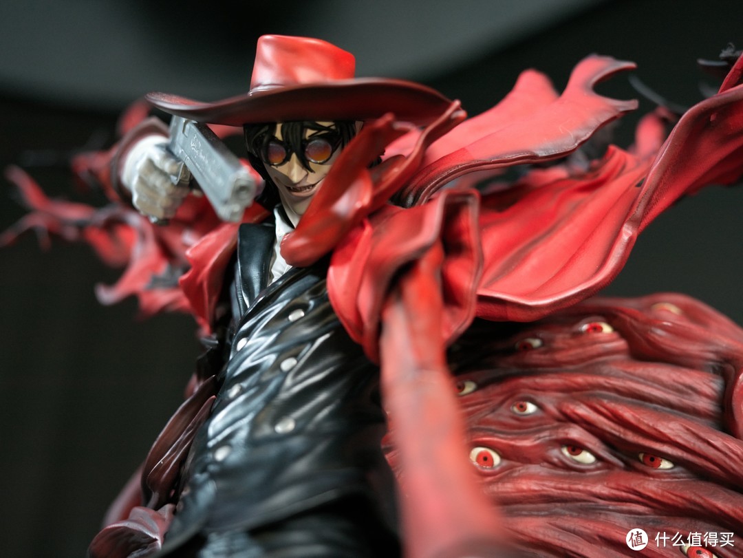 玩模总动员：经典暴力美学，HELLSING《地狱之歌》阿卡多雕像开箱