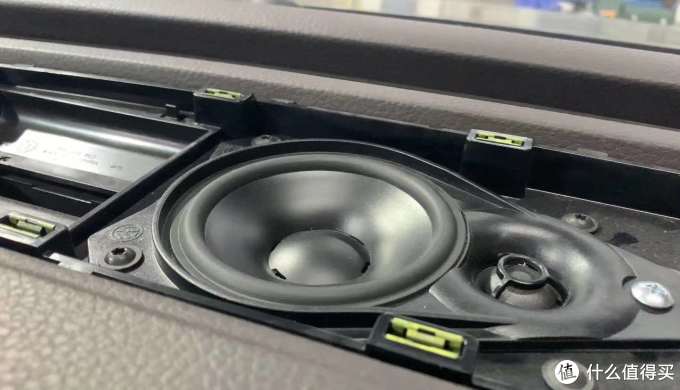 讲解大众老款途锐丹拿音响和新款丹拿音响的区别