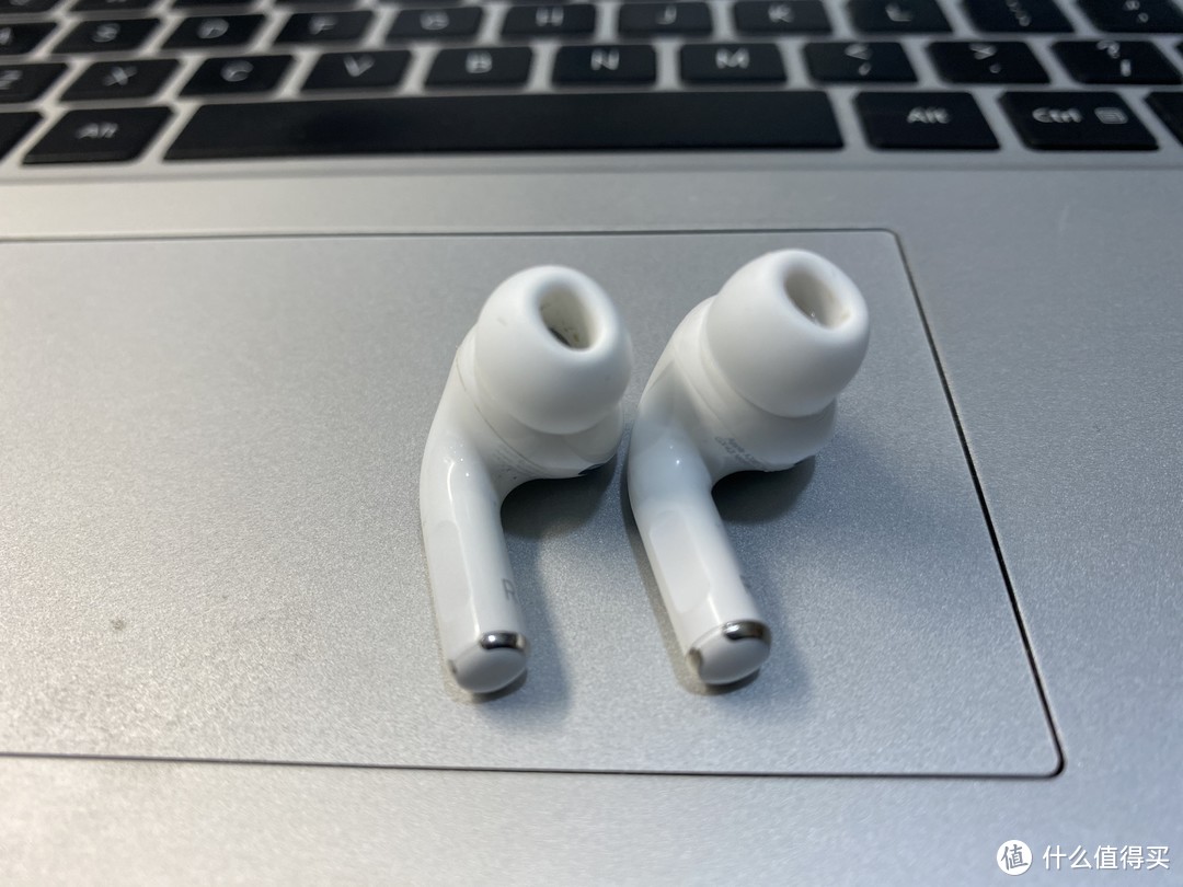 花58块告诉大伙如何鉴别华强北最新AirPods pro，与正品2代3代对比