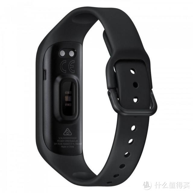 三星发布Galaxy Fit 2运动手环、更大尺寸屏和更长续航