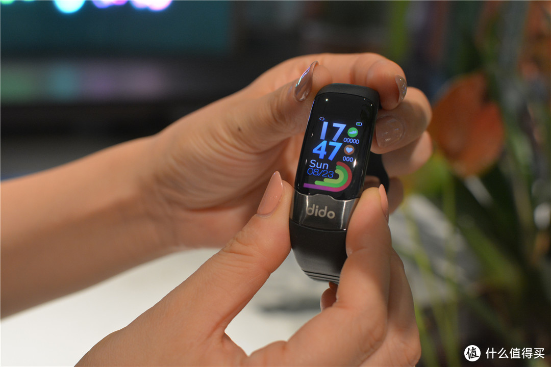 DIDO Y2智能手环测评，低价位高配置，心电血压都可测！