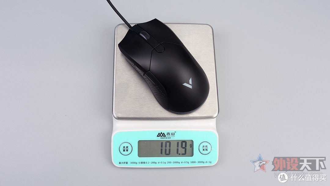 雷柏V30幻彩RGB游戏鼠标评测：出色手感
