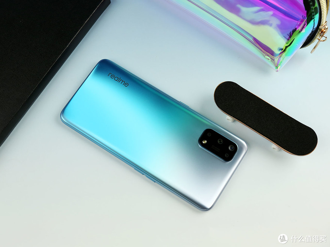 realme X7评测：偏重实用性价比高 普及5G主力军