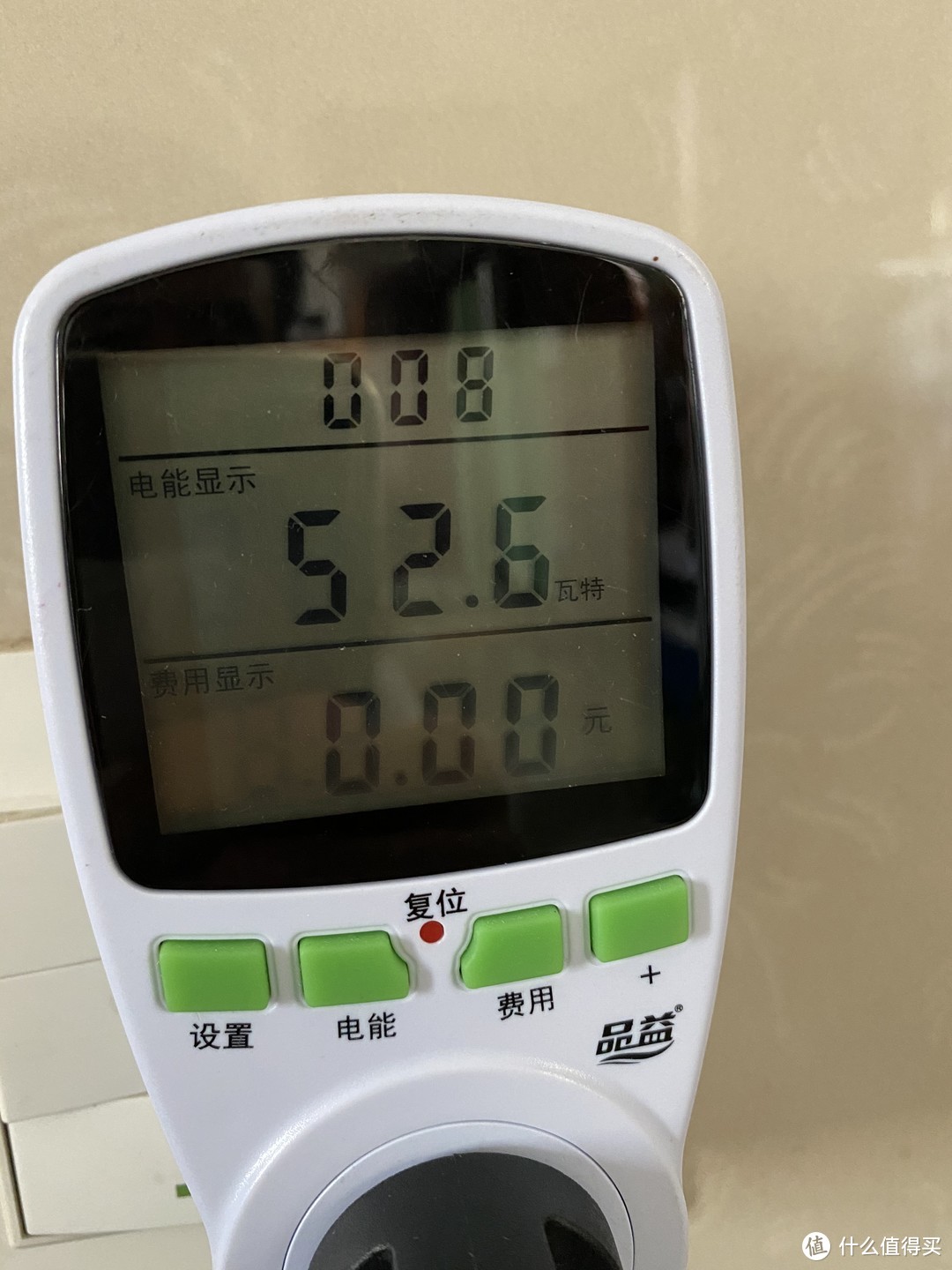 开机瞬间的功耗达到50-60W