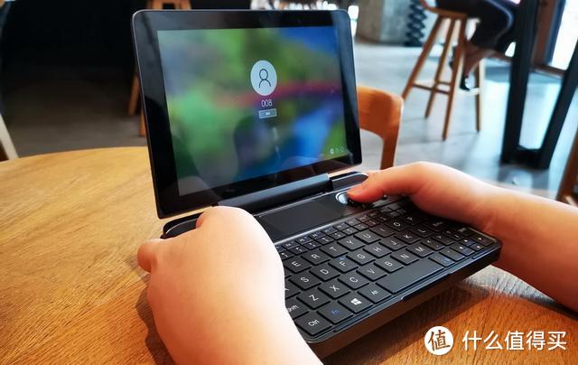 随身畅玩《荒野大镖客2》，GPD WIN Max性能流畅